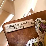 לינה וארוחת בוקר Francesca Luxury - Adriatic Nature & Heritage House גרוטמארה